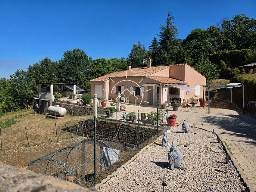 Image Façade à  maison individuelle de Courry