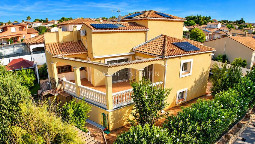 Image Façade à  villa de Portiragnes