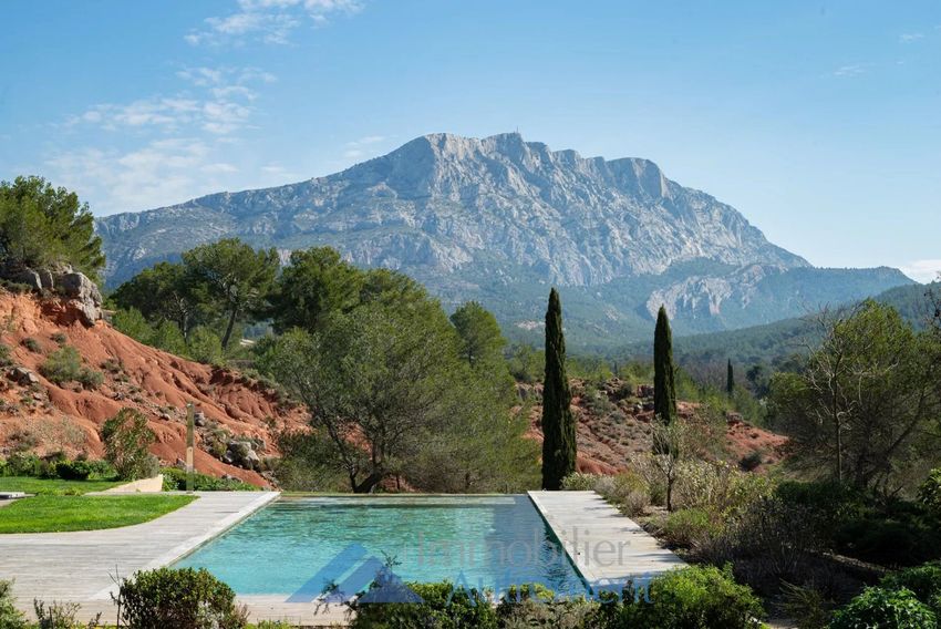 Image Piscine à  maison de maître de 5318 Route Cézanne