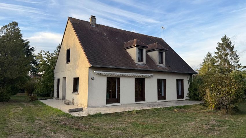 Image Façade à  maison individuelle de Jouy-Mauvoisin