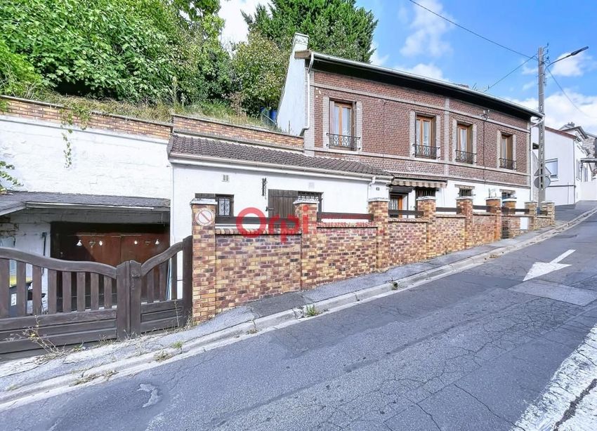 Image Façade à  maison individuelle de Creil