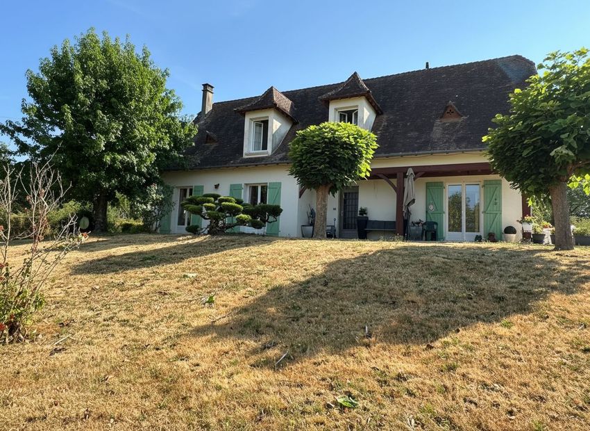Image Façade à  maison individuelle de Nanthiat
