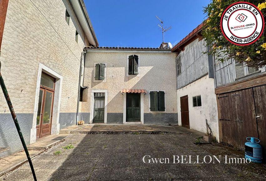 Image Façade à  villa de Alan