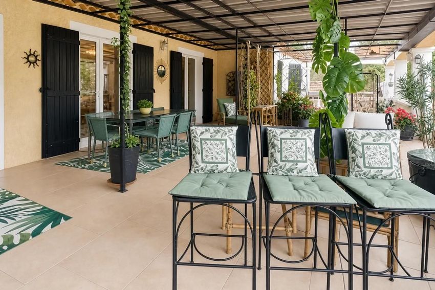 Image Terrasse à  maison individuelle de Cabasse