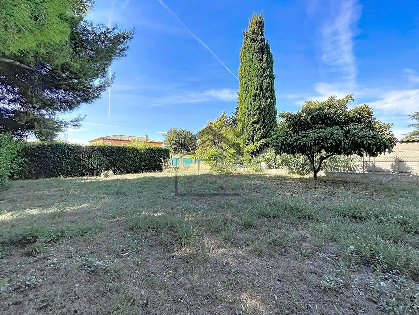 Image de terrain à Vitrolles