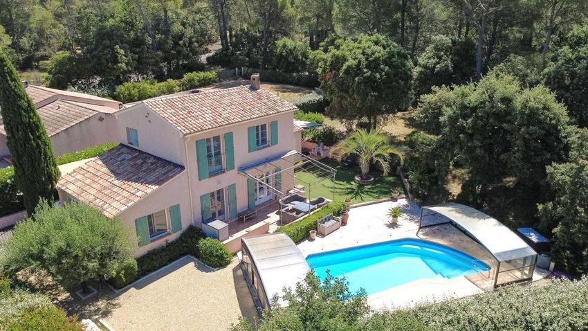 Image Piscine à  villa de La Motte