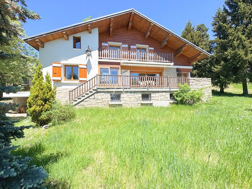 Image Façade à  chalet de montagne de Font-Romeu-Odeillo-Via