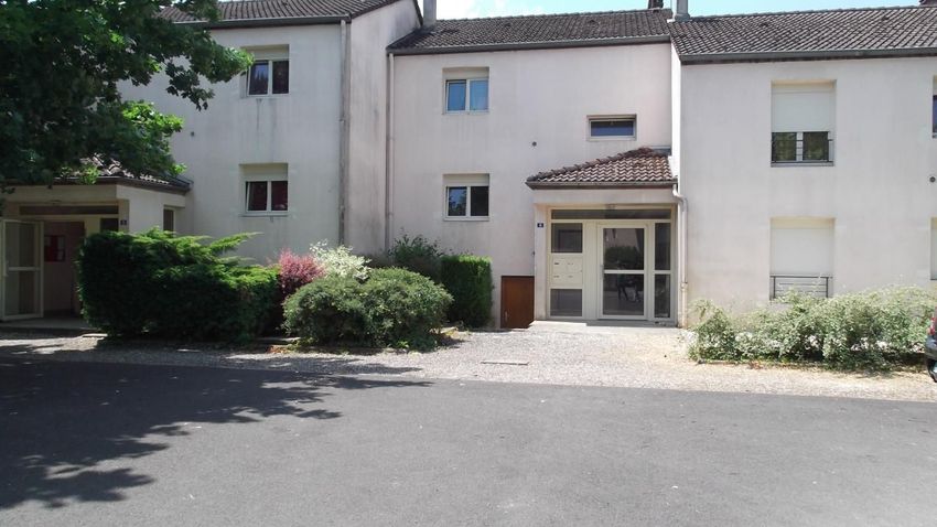 Image Façade à appartement de Froncles