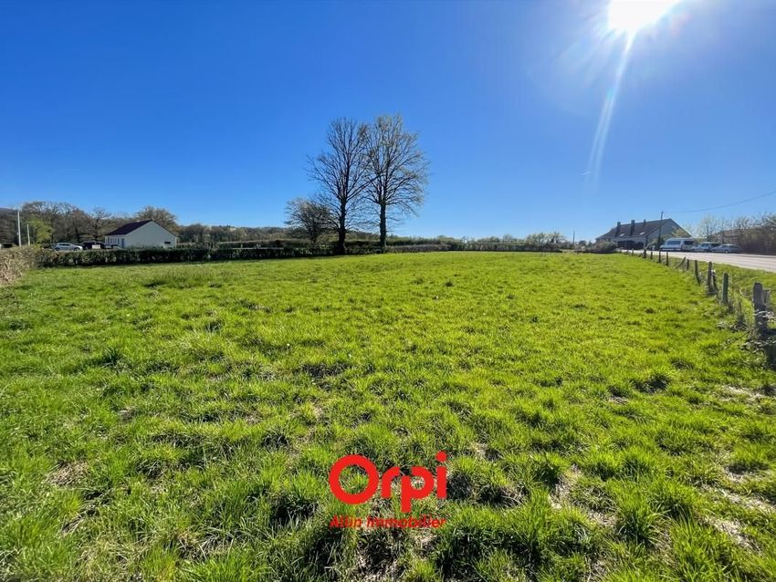 Image de terrain à Saint-Silvain-Bas-le-Roc