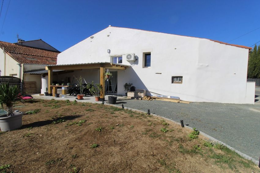 Image Façade à  maison individuelle de 6 Rue de la Frigee