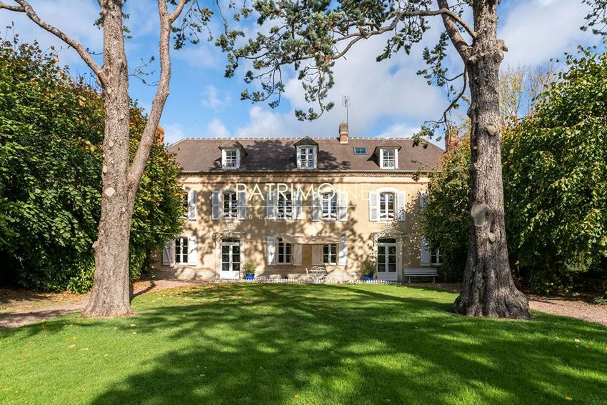 Image de  maison de maître à Val-au-Perche