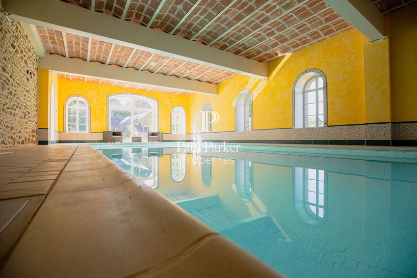 Image Piscine à  manoir de Montenay