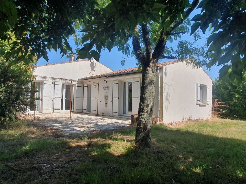 Image Façade à  maison individuelle de Cozes