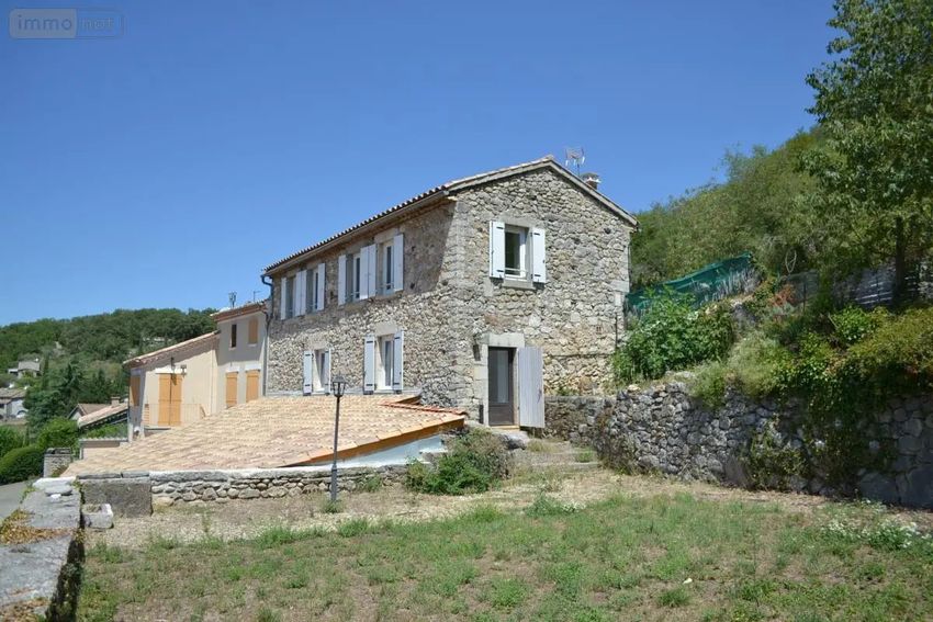 Image Façade à  maison individuelle de Vogüé