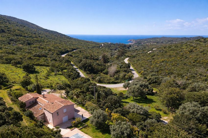 Image Vue à  maison individuelle de Piana