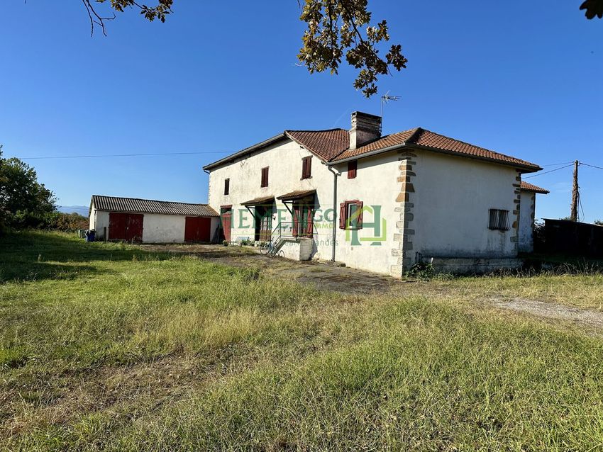 Image Façade à  propriété agricole de Aïcirits-Camou-Suhast
