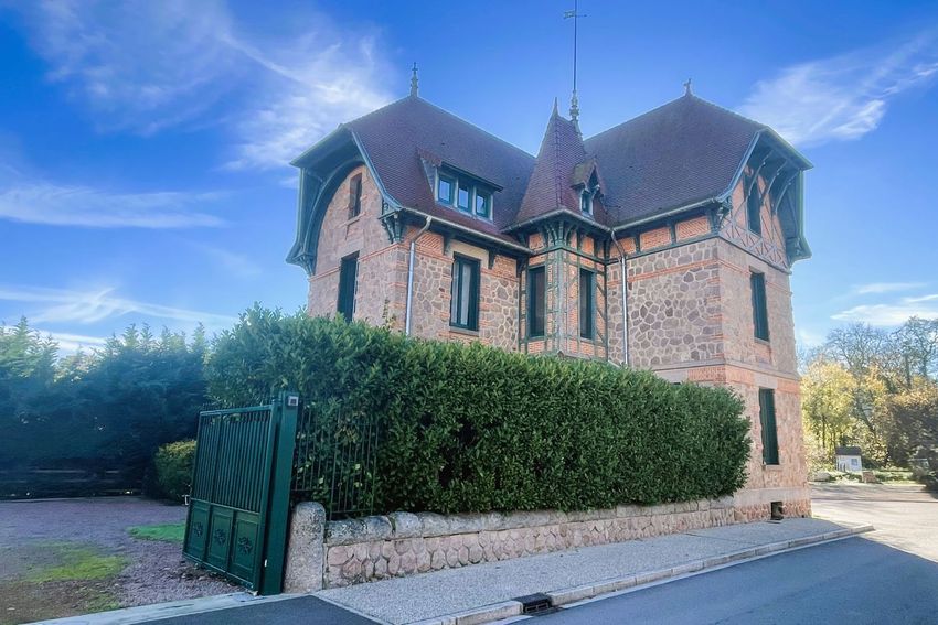 Image Façade à  maison individuelle de Le Pin