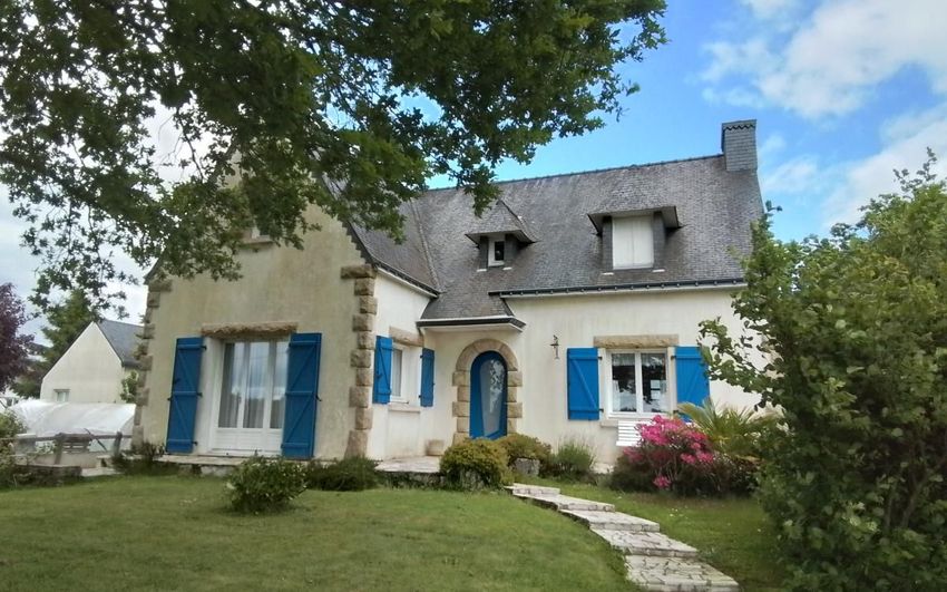Image Façade à  maison individuelle de Lignol