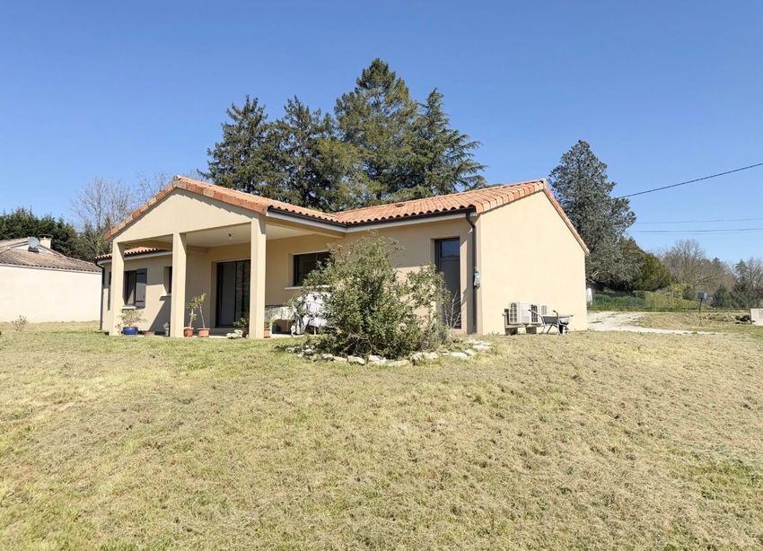 Image Façade à  maison individuelle de Cubjac-Auvézère-Val d'Ans