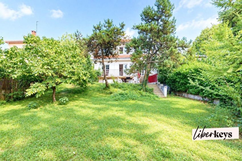 Image Jardin à  maison individuelle de Sainte-Foy-lès-Lyon