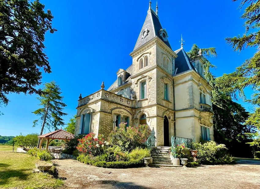 Image Façade à  manoir de Agen