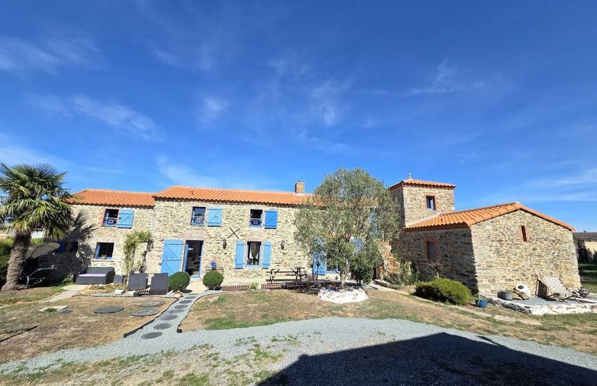 Image Façade à  maison individuelle de Montréverd
