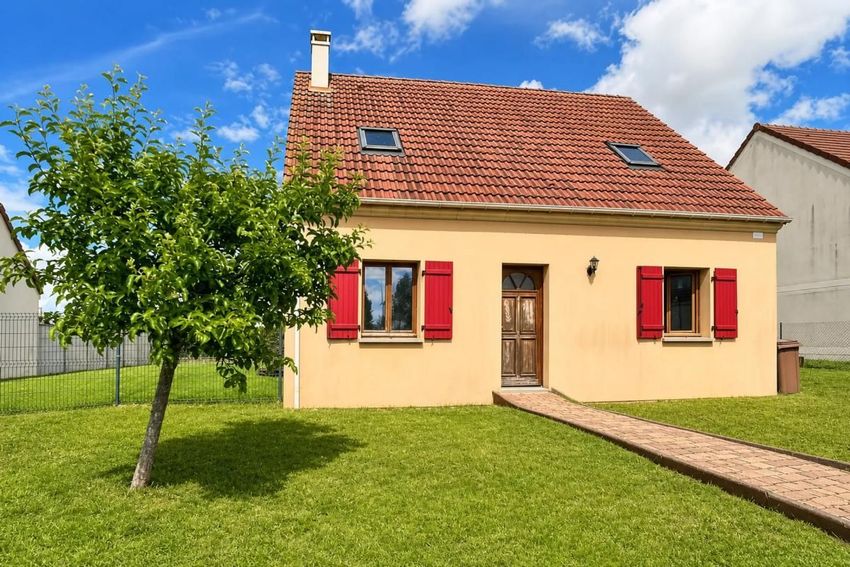 Image Façade à  maison individuelle de Crèvecœur-le-Grand