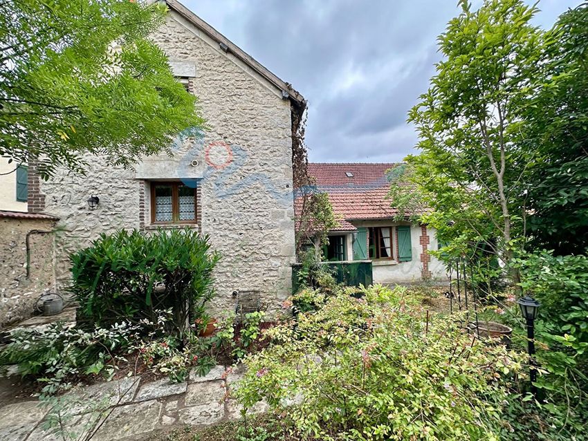 Image Façade à  maison individuelle de Sainte-Geneviève-lès-Gasny