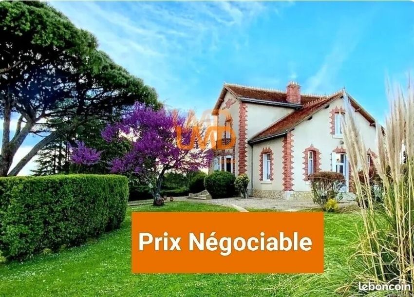 Image Façade à  propriété agricole de Bélâbre