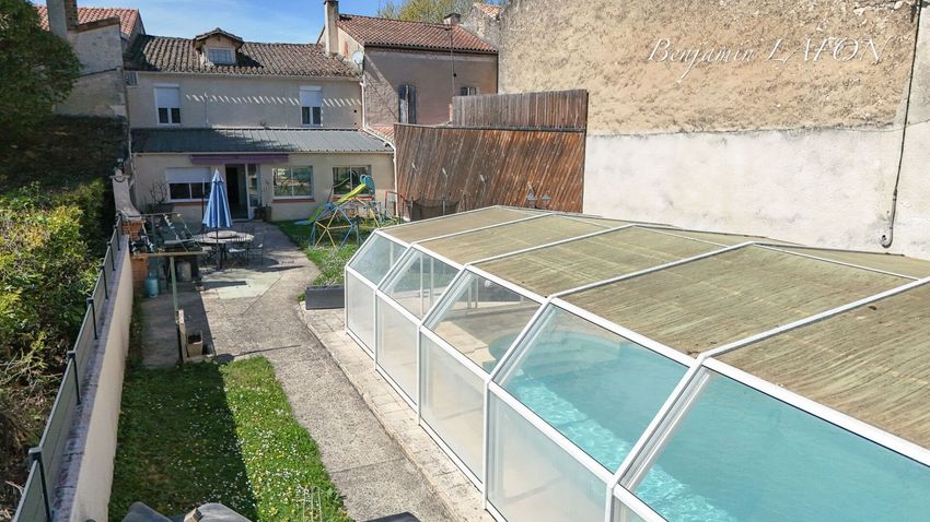 Image Piscine à  maison mitoyenne de Lavardac