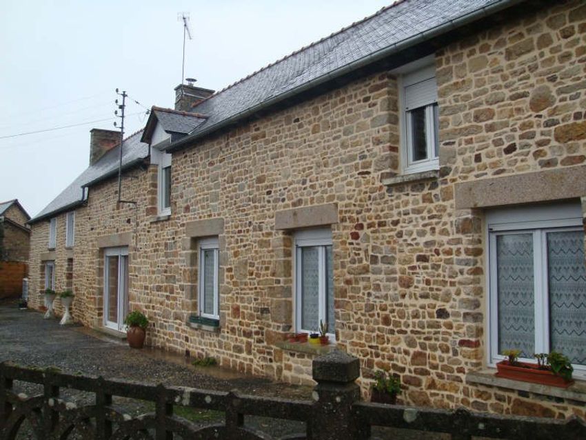 Image Façade à  maison individuelle de Gahard