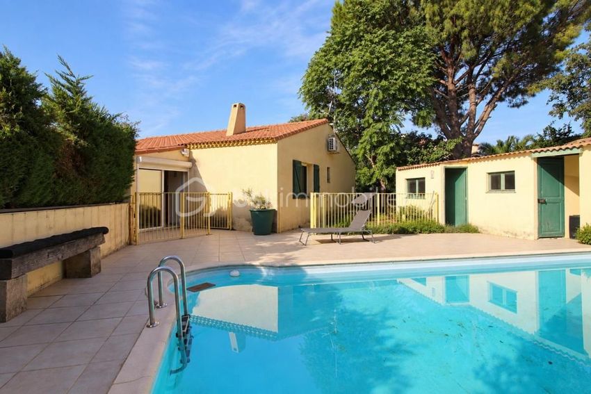 Image Piscine à  maison individuelle de Milhaud