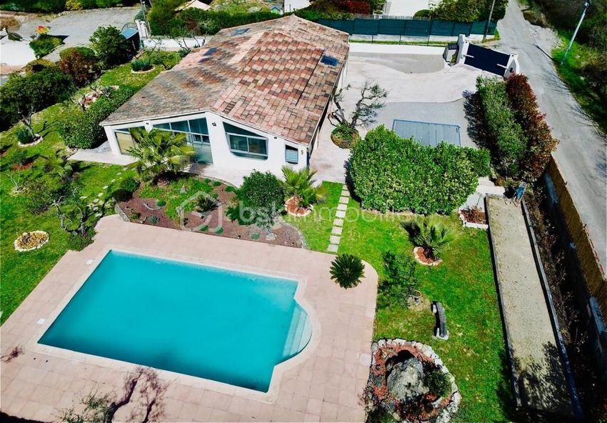Image Piscine à  maison individuelle de Le Thoronet