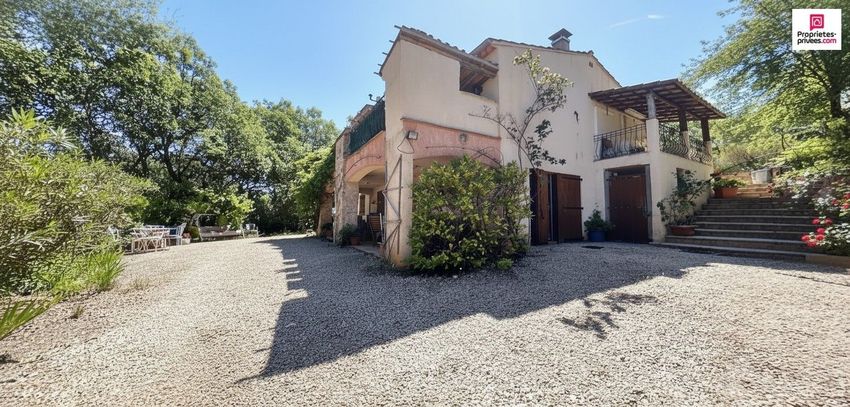 Image Façade à  maison individuelle de Esparron-de-Verdon