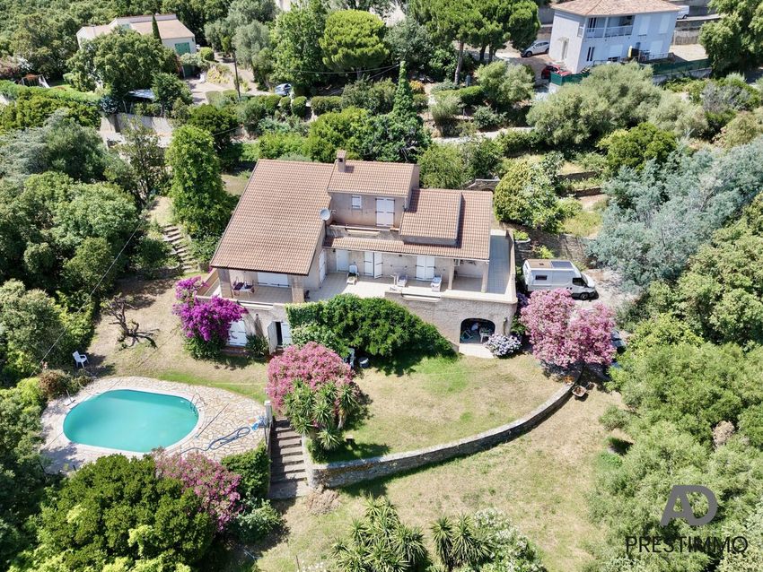 Image Piscine à  maison individuelle de Bastia
