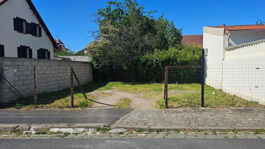 Image de terrain à Champigny-sur-Marne