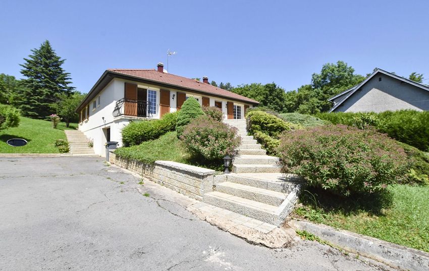 Image Façade à  maison individuelle de Pirey
