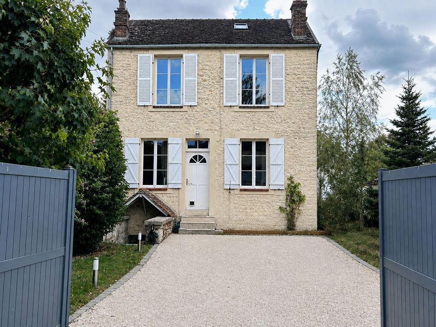 Image Façade à  maison individuelle de Bourron-Marlotte