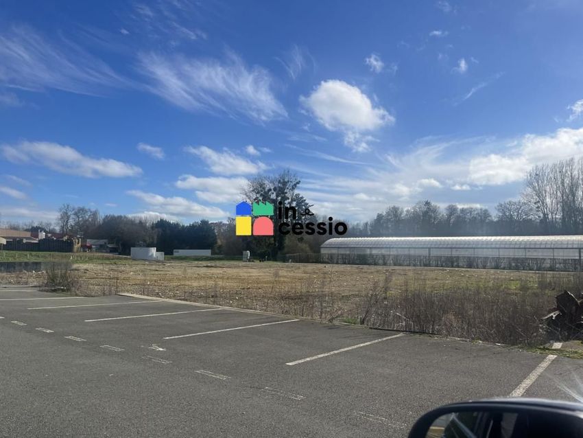 Image de terrain à Bonnétable