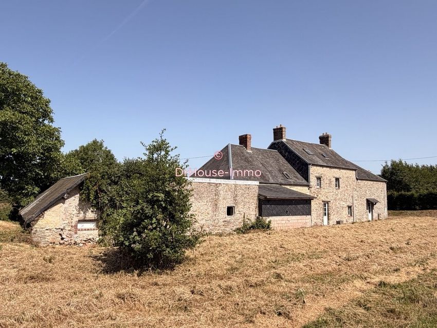 Image Façade à  villa de Dialan sur Chaîne