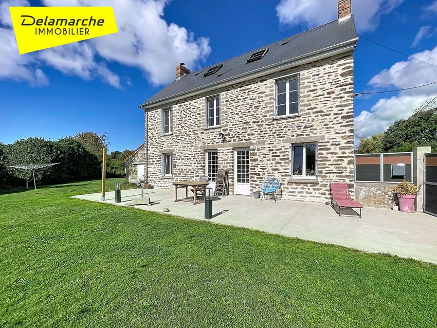Image Façade à  maison individuelle de Saint-Planchers