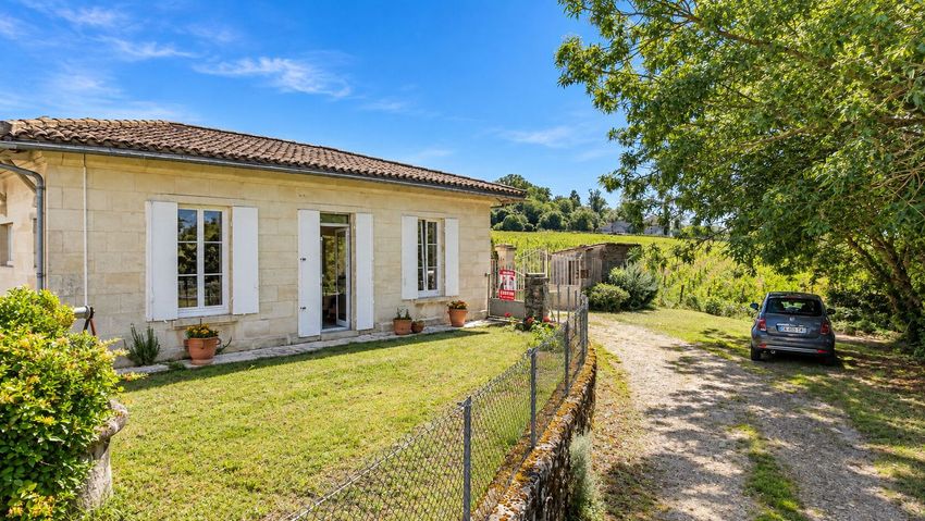 Image Façade à  maison individuelle de Fronsac