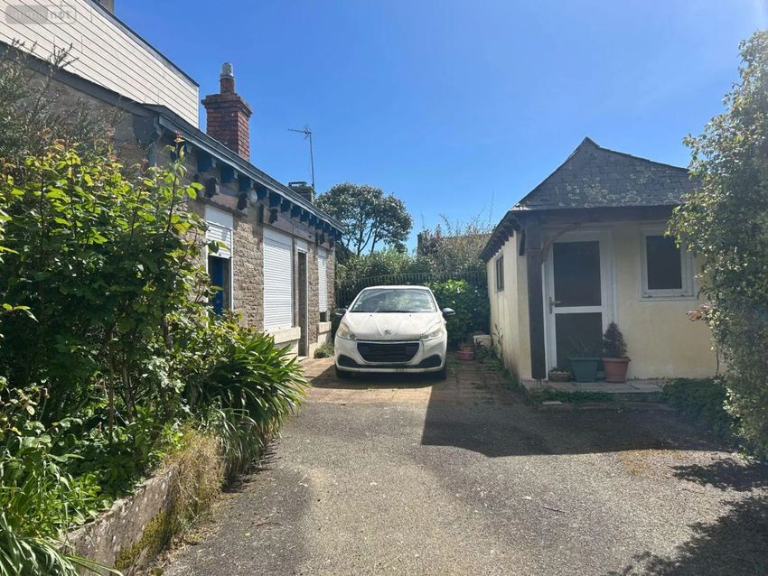 Image Façade à  maison individuelle de Coray