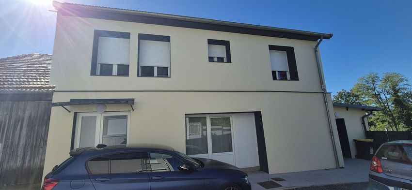 Image Façade à  maison individuelle de Abrest
