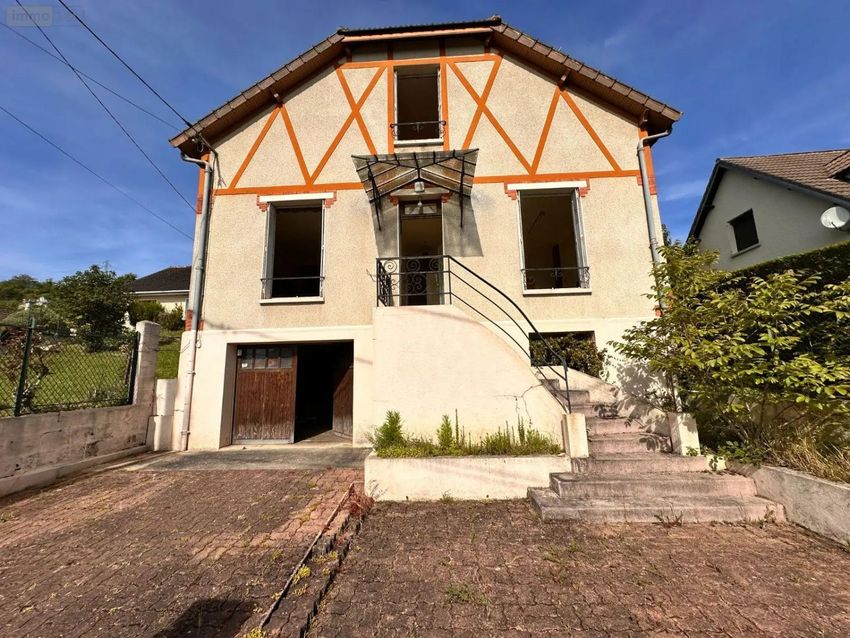 Image Façade à  maison individuelle de Paron