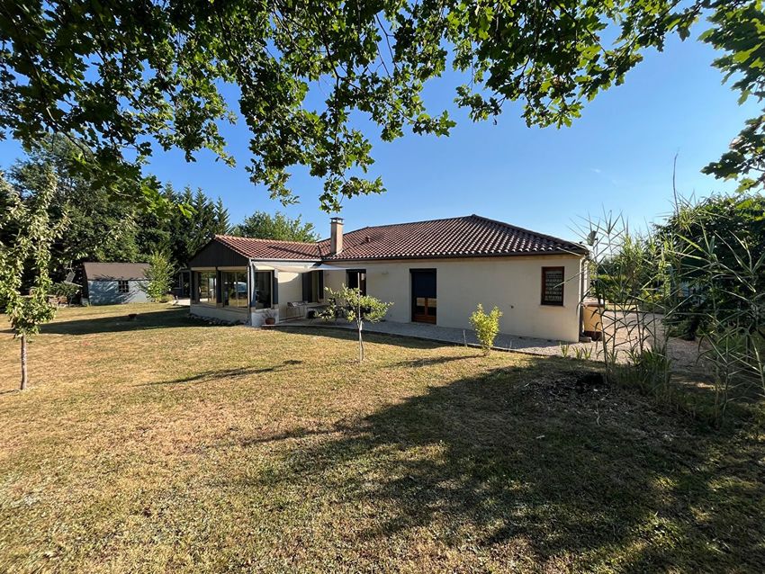 Image Façade à  maison individuelle de Bassillac et Auberoche