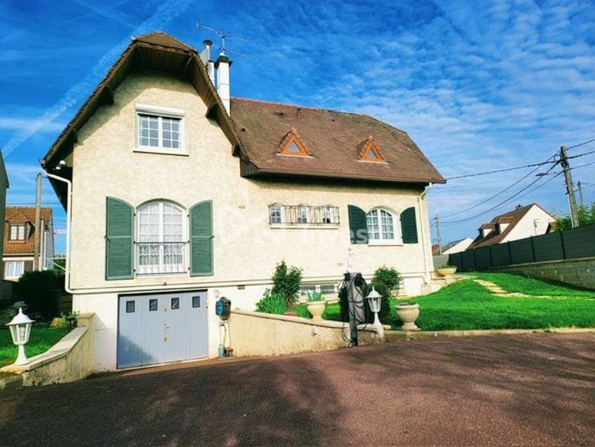 Image Façade à  maison individuelle de Marolles-en-Hurepoix