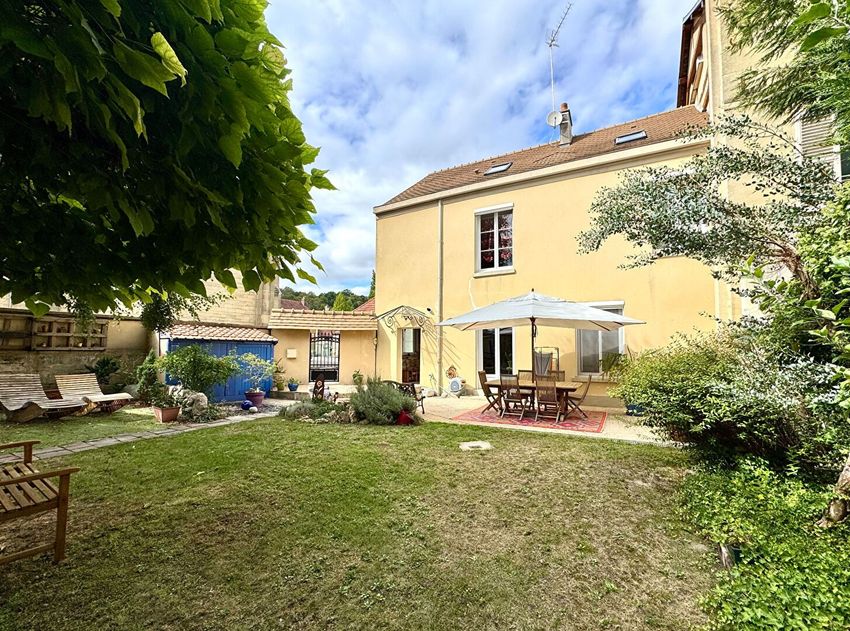 Image Façade à  maison individuelle de Bray-et-Lû