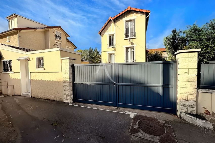 Image Façade à  maison individuelle de Vitry-sur-Seine