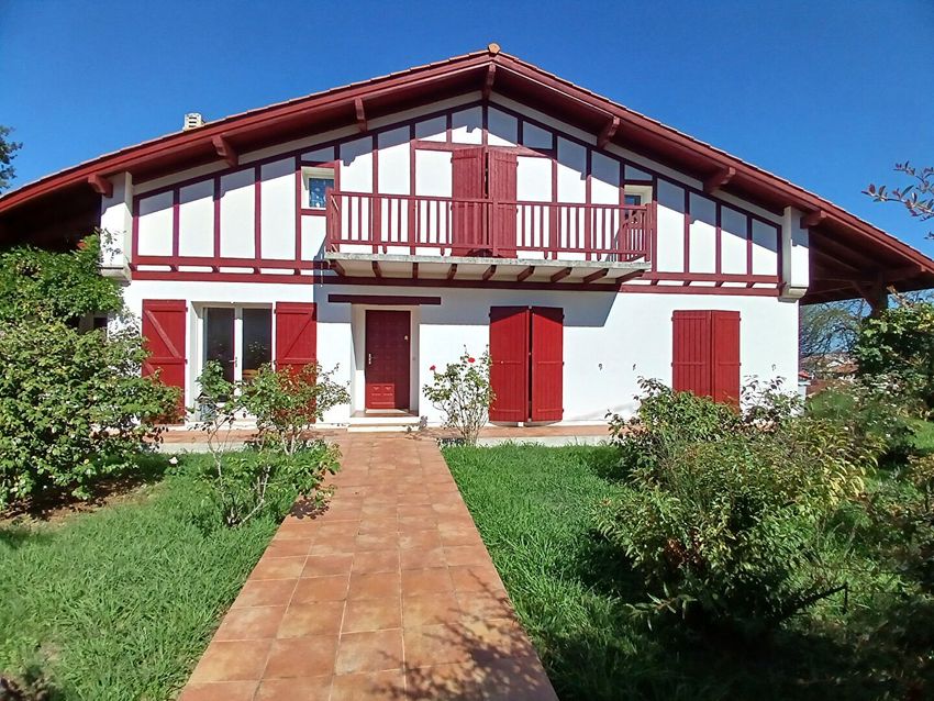 Image Façade à  maison individuelle de Ciboure
